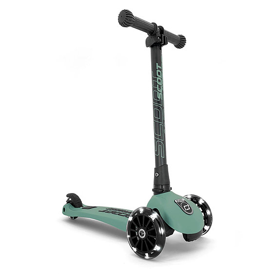Scoot And Ride HighwayKick 3 LED - Forest